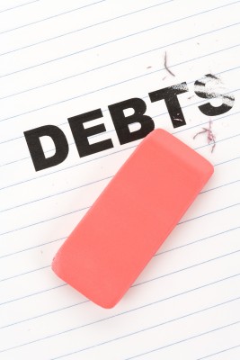 How Do I Remove My Bankruptcy From My Credit Report?